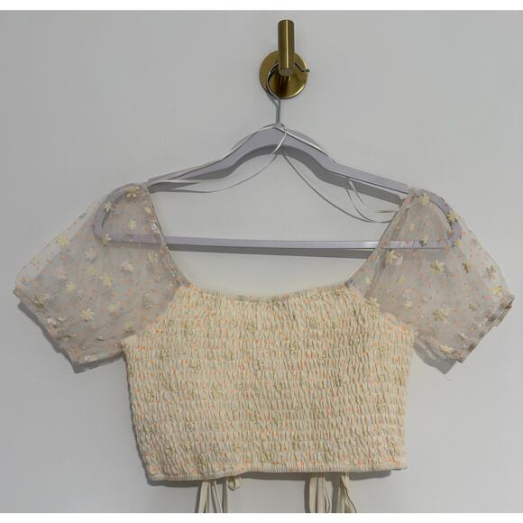 Le Lis Daisy Crop Top Size Medium - Picture 5 of 6